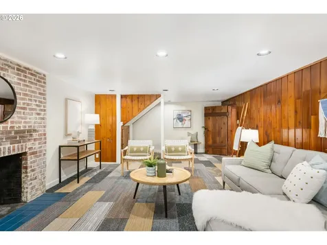 1128 NE Knott Street Portland OR 97212