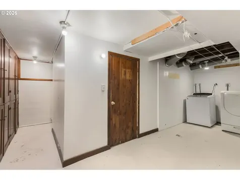 1128 NE Knott Street Portland OR 97212