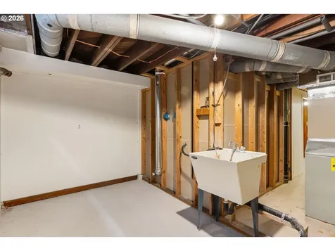 1128 NE Knott Street Portland OR 97212
