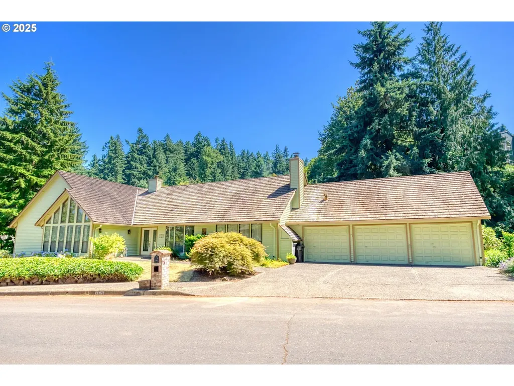 2626 Wakerobin Court West Linn OR 97068