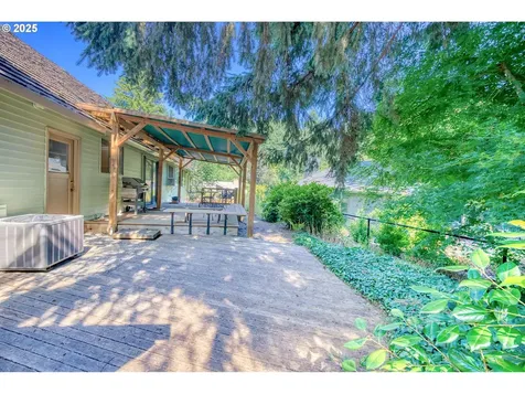 2626 Wakerobin Court West Linn OR 97068