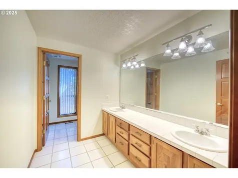 2626 Wakerobin Court West Linn OR 97068