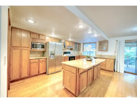 2626 Wakerobin Court West Linn OR 97068