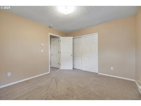 1759 NE Hogan Drive Gresham OR 97030