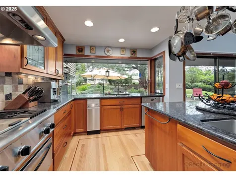 13985 NW Harvest Lane Portland OR 97229