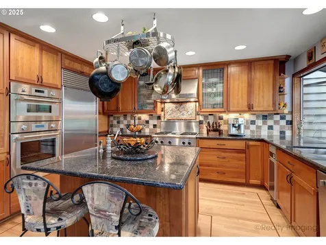 13985 NW Harvest Lane Portland OR 97229