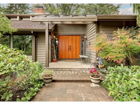 13985 NW Harvest Lane Portland OR 97229