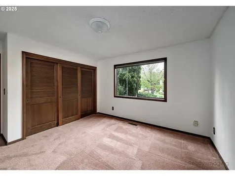 13985 NW Harvest Lane Portland OR 97229