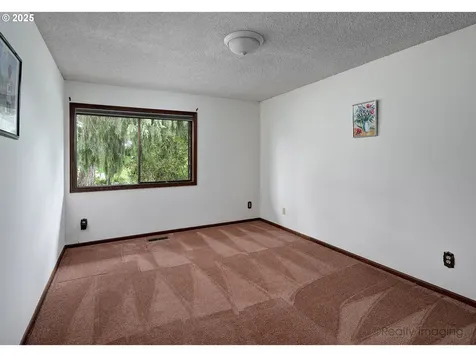 13985 NW Harvest Lane Portland OR 97229