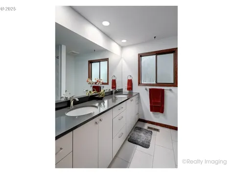 13985 NW Harvest Lane Portland OR 97229