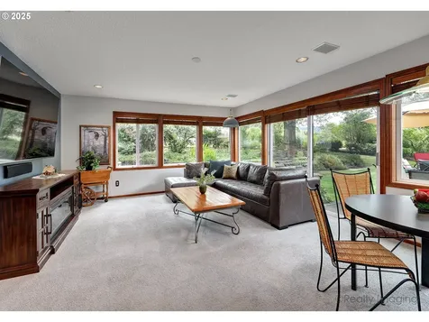 13985 NW Harvest Lane Portland OR 97229