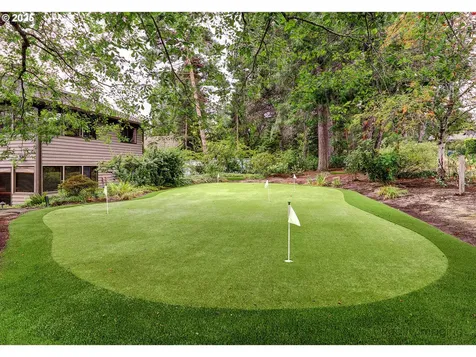 13985 NW Harvest Lane Portland OR 97229