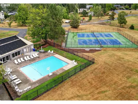 13985 NW Harvest Lane Portland OR 97229