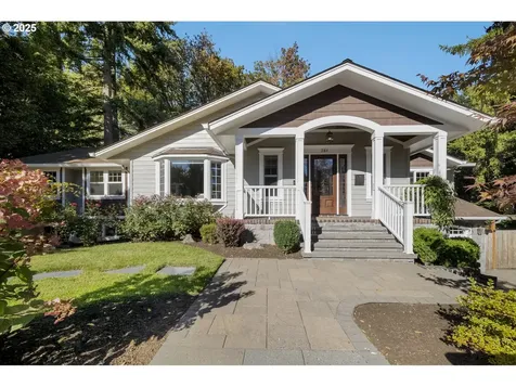 289 G Avenue Lake Oswego OR 97034
