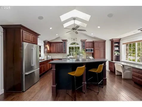 289 G Avenue Lake Oswego OR 97034