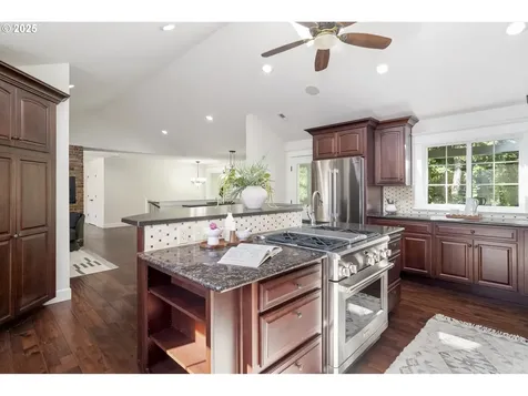 289 G Avenue Lake Oswego OR 97034