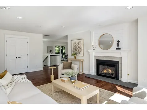 289 G Avenue Lake Oswego OR 97034