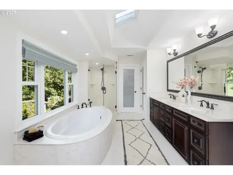 289 G Avenue Lake Oswego OR 97034