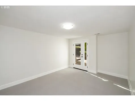 289 G Avenue Lake Oswego OR 97034