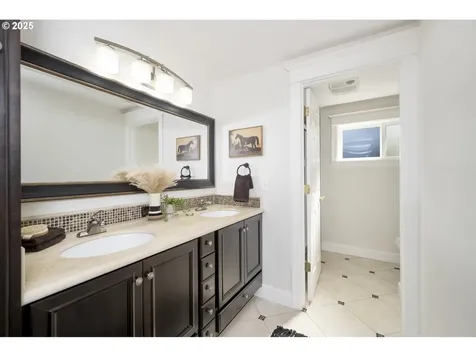 289 G Avenue Lake Oswego OR 97034