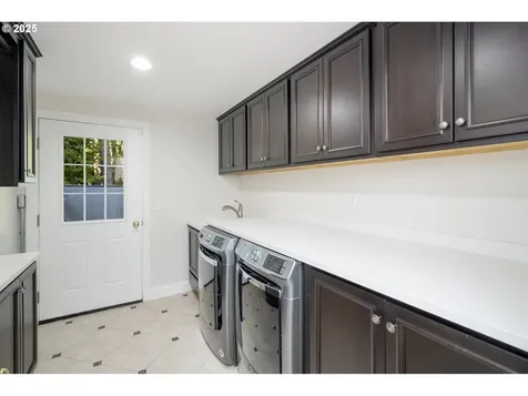 289 G Avenue Lake Oswego OR 97034