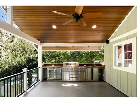 289 G Avenue Lake Oswego OR 97034