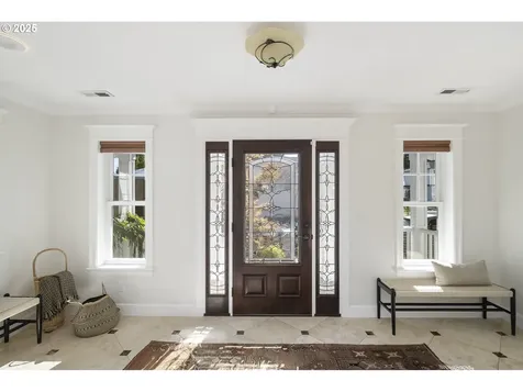 289 G Avenue Lake Oswego OR 97034