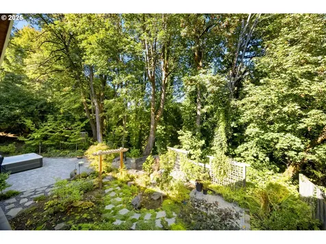 289 G Avenue Lake Oswego OR 97034