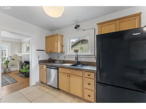 3527 NE 71st Avenue Portland OR 97213