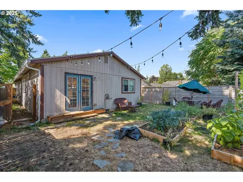 6732 SE 56th Avenue Portland OR 97206