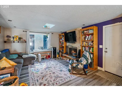 6732 SE 56th Avenue Portland OR 97206