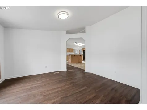 1000 S Mckern Court Newberg OR 97132
