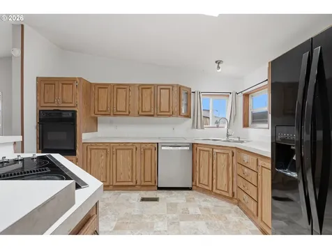 1000 S Mckern Court Newberg OR 97132