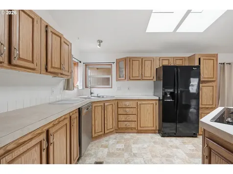 1000 S Mckern Court Newberg OR 97132