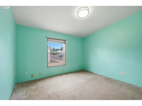 1000 S Mckern Court Newberg OR 97132