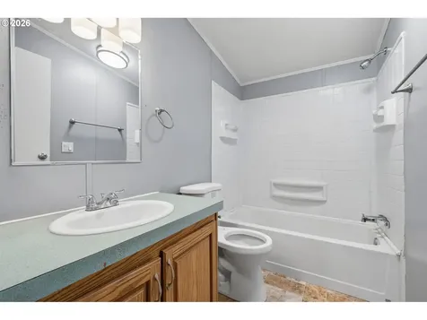 1000 S Mckern Court Newberg OR 97132