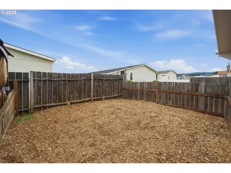 1000 S Mckern Court Newberg OR 97132
