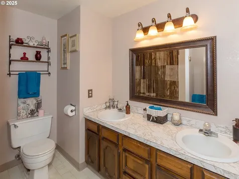 33113 SE 27th Street Washougal WA 98671