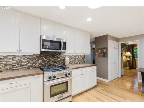 20 Hotspur Street Lake Oswego OR 97035