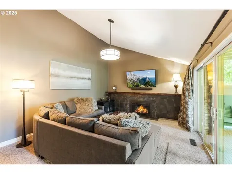 20 Hotspur Street Lake Oswego OR 97035