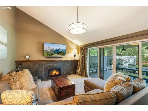20 Hotspur Street Lake Oswego OR 97035