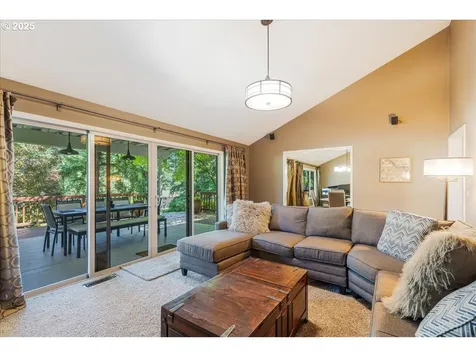 20 Hotspur Street Lake Oswego OR 97035