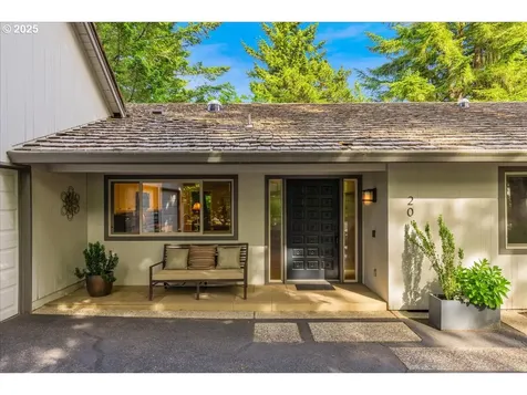 20 Hotspur Street Lake Oswego OR 97035