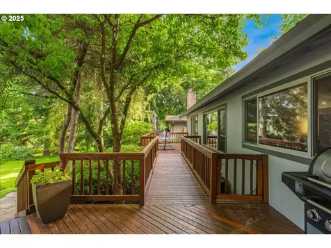 20 Hotspur Street Lake Oswego OR 97035