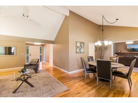 20 Hotspur Street Lake Oswego OR 97035