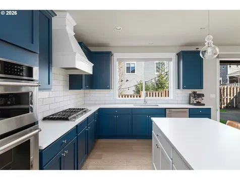 12165 NW Hiller Lane Portland OR 97229