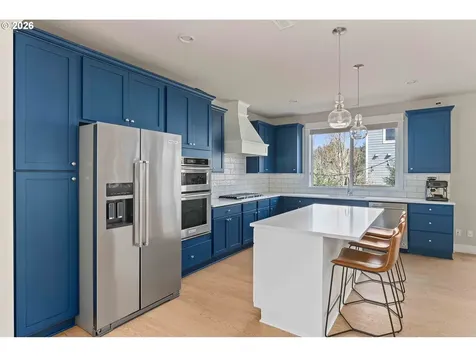12165 NW Hiller Lane Portland OR 97229
