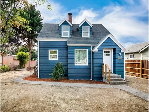 805 N Kelso Avenue Kelso WA 98626