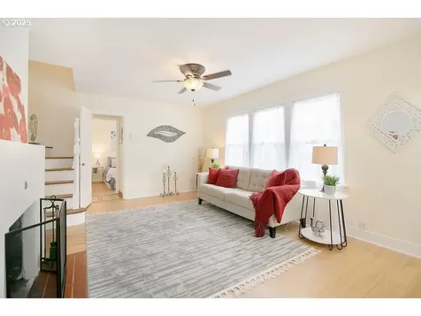 805 N Kelso Avenue Kelso WA 98626