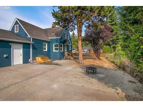 805 N Kelso Avenue Kelso WA 98626